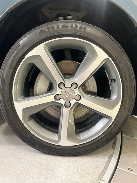 2016 Audi Q5 3.0 quattro TDI Premium Plus | Burbank, California | MDK International 2016 Audi Q5 3.0 quattro TDI Premium Plus | Burbank, California | MDK International