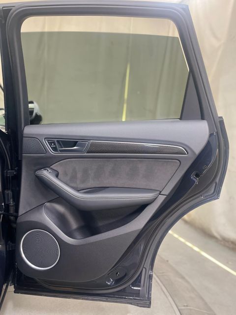 2016 Audi SQ5 3.0T quattro Premium Plus | Burbank, California | MDK International 2016 Audi SQ5 3.0T quattro Premium Plus | Burbank, California | MDK International