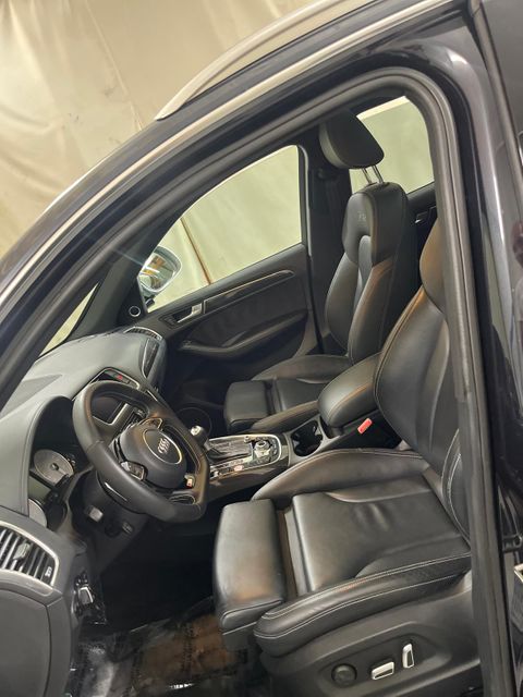 2016 Audi SQ5 3.0T quattro Premium Plus | Burbank, California | MDK International 2016 Audi SQ5 3.0T quattro Premium Plus | Burbank, California | MDK International