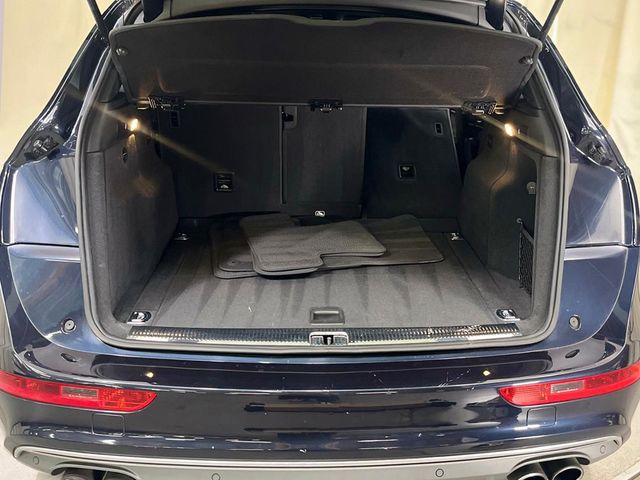 2016 Audi SQ5 3.0T quattro Premium Plus | Burbank, California | MDK International 2016 Audi SQ5 3.0T quattro Premium Plus | Burbank, California | MDK International