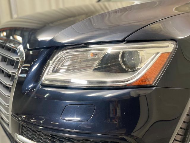 2016 Audi SQ5 3.0T quattro Premium Plus | Burbank, California | MDK International 2016 Audi SQ5 3.0T quattro Premium Plus | Burbank, California | MDK International