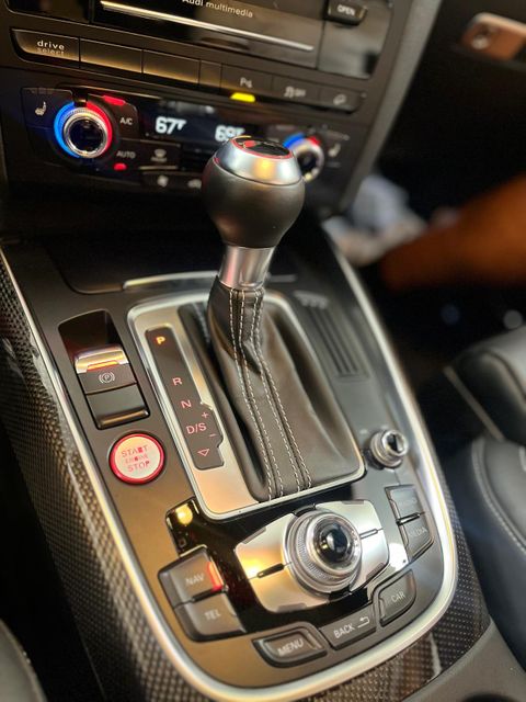 2016 Audi SQ5 3.0T quattro Premium Plus | Burbank, California | MDK International 2016 Audi SQ5 3.0T quattro Premium Plus | Burbank, California | MDK International