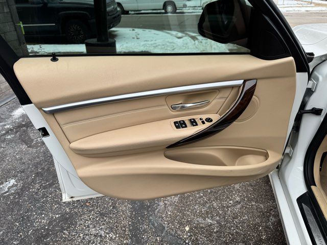 2016 BMW 3 Series 328i xDrive