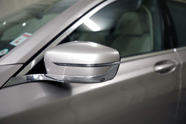 2016 BMW 7 Series 740i | Burbank, California | MDK International 2016 BMW 7 Series 740i | Burbank, California | MDK International