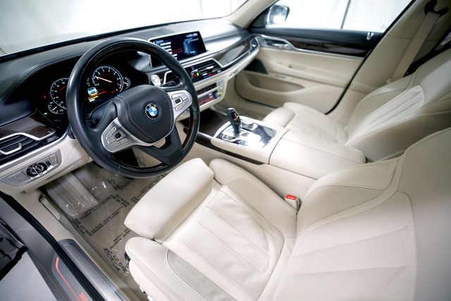 2016 BMW 7 Series 740i | Burbank, California | MDK International 2016 BMW 7 Series 740i | Burbank, California | MDK International