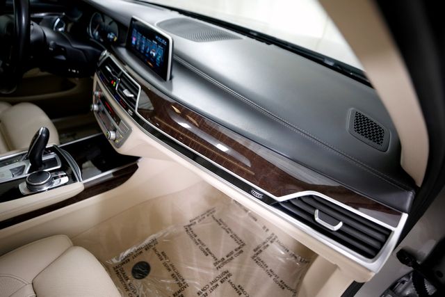 2016 BMW 7 Series 740i | Burbank, California | MDK International 2016 BMW 7 Series 740i | Burbank, California | MDK International