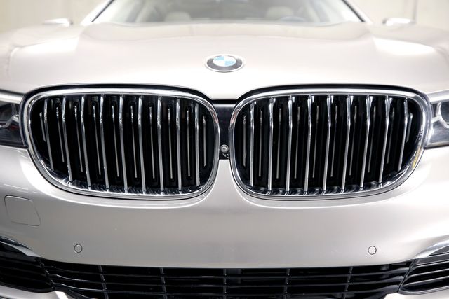 2016 BMW 7 Series 740i | Burbank, California | MDK International 2016 BMW 7 Series 740i | Burbank, California | MDK International