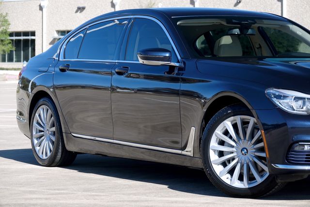 2016 BMW 7 Series 740i * Executive Pk * Driver Assist II * Pano Roof