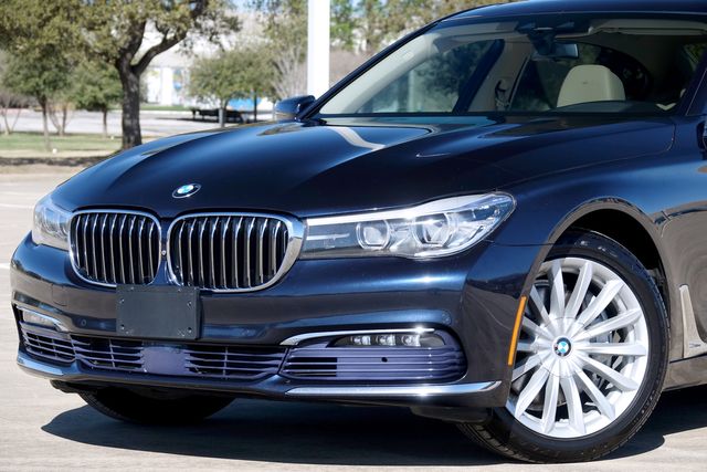 2016 BMW 7 Series 740i * Executive Pk * Driver Assist II * Pano Roof
