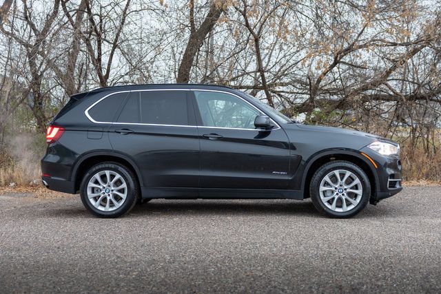 2016 BMW X5 xDrive50i w/ Heated & Cooled Seats, Blind Spot, Head-Up Display 2016 BMW X5 xDrive50i w/ Heated & Cooled Seats, Blind Spot, Head-Up Display