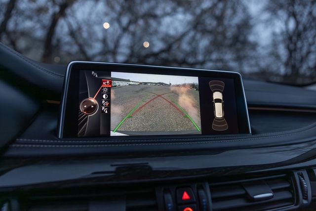 2016 BMW X5 xDrive50i w/ Heated & Cooled Seats, Blind Spot, Head-Up Display 2016 BMW X5 xDrive50i w/ Heated & Cooled Seats, Blind Spot, Head-Up Display