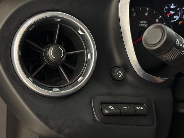 2016 Chevrolet Camaro SS | Houston, TX | Houston Auto Credit 2016 Chevrolet Camaro SS | Houston, TX | Houston Auto Credit