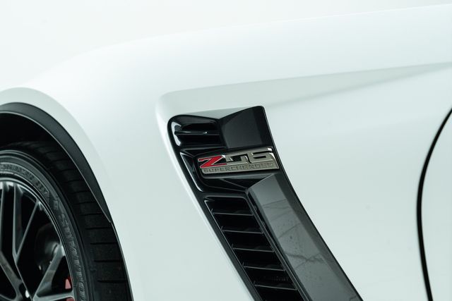 2016 Chevrolet Corvette Z06 7-Speed Manual With Upgrades Convertible | Carrollton, TX | Texas Hot Rides 2016 Chevrolet Corvette Z06 7-Speed Manual With Upgrades Convertible | Carrollton, TX | Texas Hot Rides