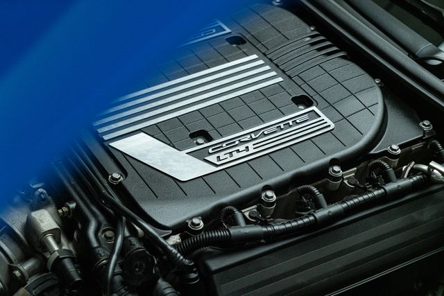 2016 Chevrolet Corvette Z06 7-Speed Manual 3LZ w/ Comp Seats | Carrollton, TX | Texas Hot Rides