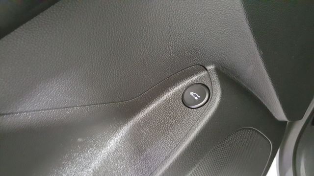 2016 Chevrolet Cruze LS Auto | Carrollton, TX | Legend Motorcars of Carrollton 2016 Chevrolet Cruze LS Auto | Carrollton, TX | Legend Motorcars of Carrollton