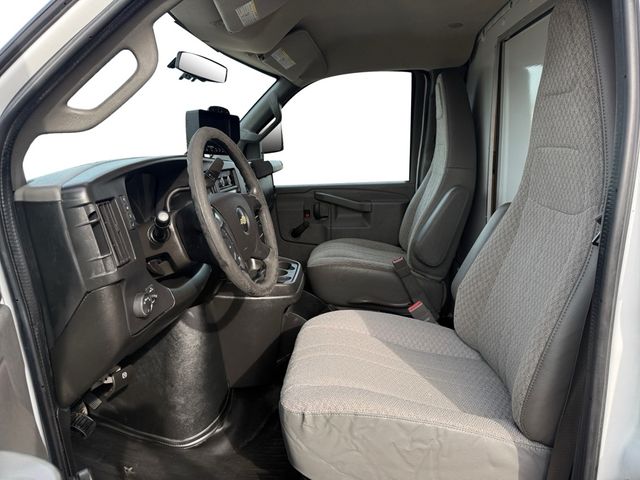 2016 Chevrolet EXPRESS G3500 Liftgate 14FT BOX V8 | Canton, Ohio | Ohio Auto Warehouse LLC