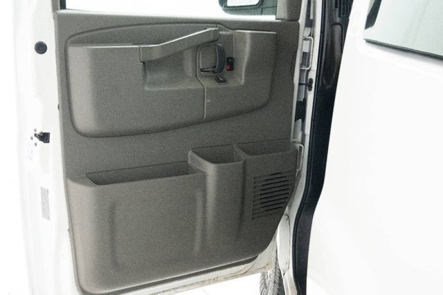 2016 Chevrolet Express LT 3500 | Houston, TX | Houston Auto Credit 2016 Chevrolet Express LT 3500 | Houston, TX | Houston Auto Credit