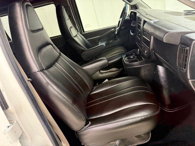 2016 Chevrolet Express LT 3500 | Houston, TX | Houston Auto Credit 2016 Chevrolet Express LT 3500 | Houston, TX | Houston Auto Credit