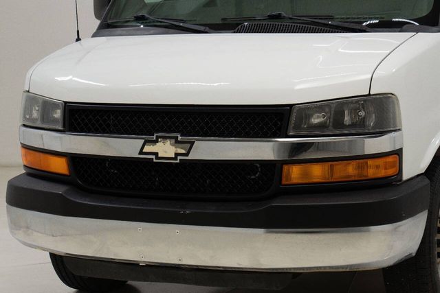 2016 Chevrolet Express LT 3500 | Houston, TX | Houston Auto Credit 2016 Chevrolet Express LT 3500 | Houston, TX | Houston Auto Credit