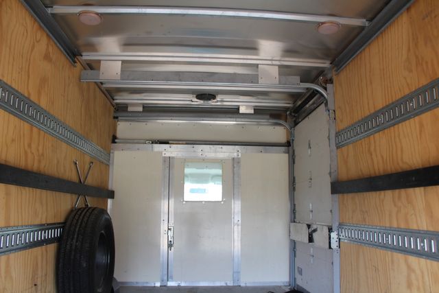 2016 Chevrolet Express 3500 | Roscoe, IL | Autoland Outlets