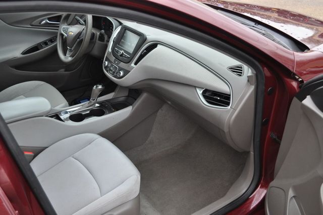 2016 Chevrolet Malibu LS | Louisville, MS | CARite Louisville MS 2016 Chevrolet Malibu LS | Louisville, MS | CARite Louisville MS