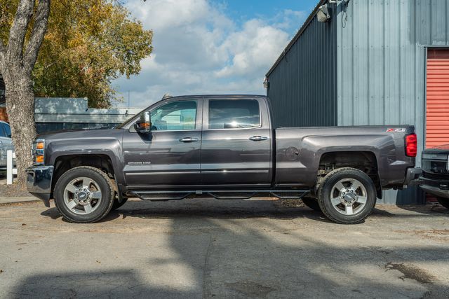 2016 Chevrolet Silverado 2500HD CREW CAB LTZ PLUS / DURAMAX PLUS / ALLISON 6 SPEED | Austin, TX | Rocky Mountain Truck Stop Austin 2016 Chevrolet Silverado 2500HD CREW CAB LTZ PLUS / DURAMAX PLUS / ALLISON 6 SPEED | Austin, TX | Rocky Mountain Truck Stop Austin