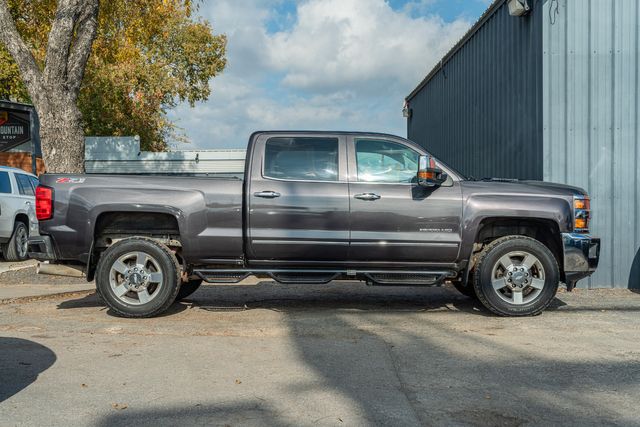 2016 Chevrolet Silverado 2500HD CREW CAB LTZ PLUS / DURAMAX PLUS / ALLISON 6 SPEED | Austin, TX | Rocky Mountain Truck Stop Austin 2016 Chevrolet Silverado 2500HD CREW CAB LTZ PLUS / DURAMAX PLUS / ALLISON 6 SPEED | Austin, TX | Rocky Mountain Truck Stop Austin