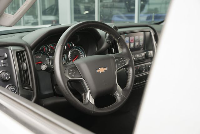 2016 Chevrolet Silverado 2500HD LT Z71 W/ UPGRADES / CLEAN CARFAX / DURAMAX 4X4 | Austin, TX | Rocky Mountain Truck Stop Austin
