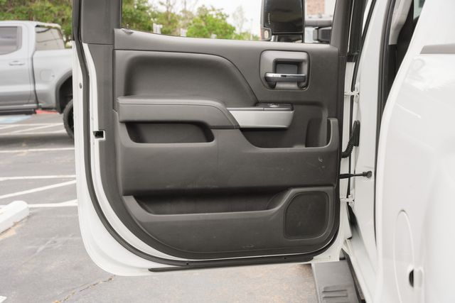 2016 Chevrolet Silverado 2500HD LT Z71 W/ UPGRADES / CLEAN CARFAX / DURAMAX 4X4 | Austin, TX | Rocky Mountain Truck Stop Austin