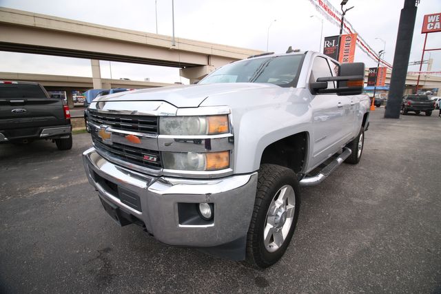 2016 Chevrolet Silverado 2500HD LT | San Antonio, TX | R&L Certified Auto Group 2016 Chevrolet Silverado 2500HD LT | San Antonio, TX | R&L Certified Auto Group