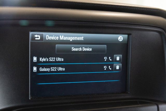 2016 Chevrolet Silverado 4WD CREW Cab Lifted 3"