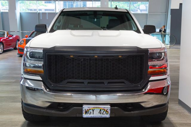 2016 Chevrolet Silverado 4WD CREW Cab Lifted 3"