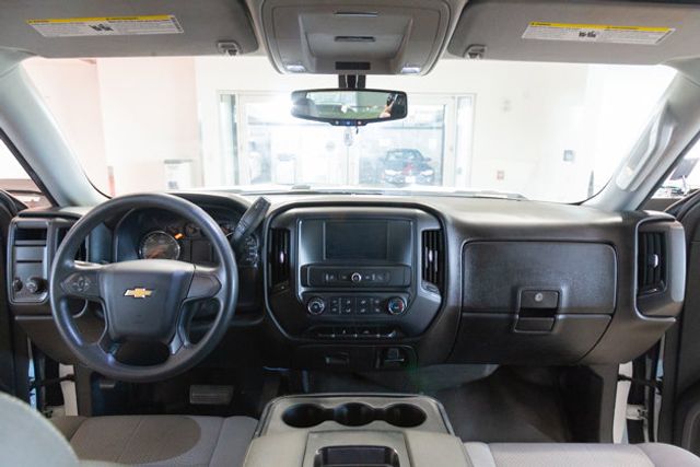 2016 Chevrolet Silverado 4WD CREW Cab Lifted 3"