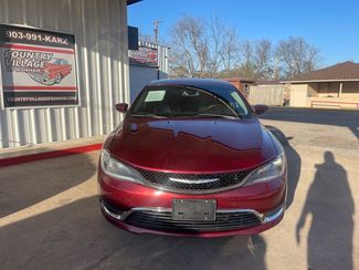 2016 Chrysler 200 Limited | Bonham, TX | Country Village of Bonham