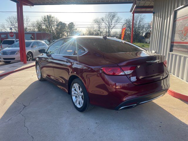 2016 Chrysler 200 Limited 