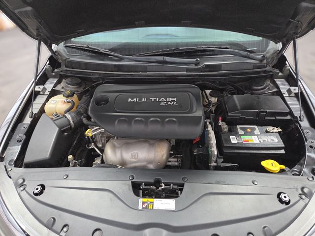 2016 Chrysler 200 Limited 2016 Chrysler 200 Limited