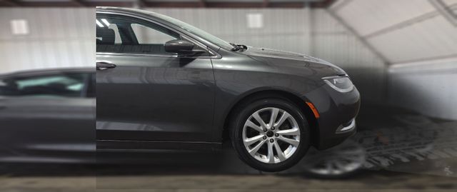 2016 Chrysler 200 Limited | Houston, TX | Texas Star Motors 2016 Chrysler 200 Limited | Houston, TX | Texas Star Motors