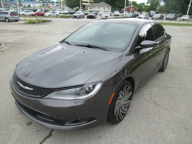 2016 Chrysler 200 S