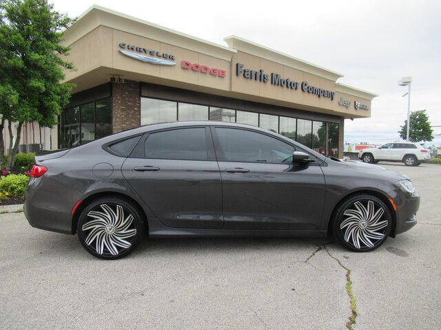 2016 Chrysler 200 S