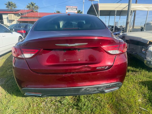 2016 Chrysler 200 S