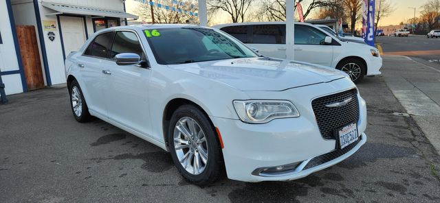 2016 Chrysler 300 C