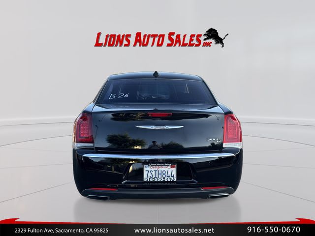 2016 Chrysler 300 C