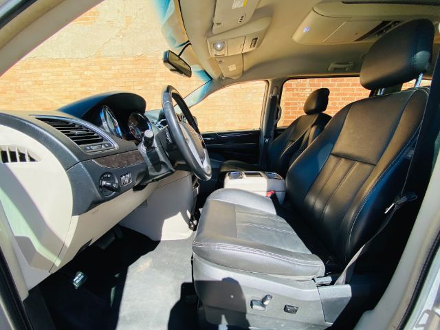 2016 Chrysler Town & Country Touring | Lubbock, TX | Chaparral Motors - Lubbock 2016 Chrysler Town & Country Touring | Lubbock, TX | Chaparral Motors - Lubbock