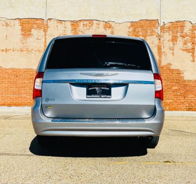 2016 Chrysler Town & Country Touring | Lubbock, TX | Chaparral Motors - Lubbock 2016 Chrysler Town & Country Touring | Lubbock, TX | Chaparral Motors - Lubbock