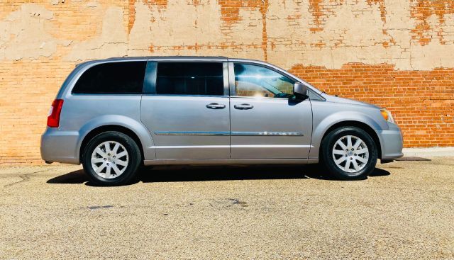 2016 Chrysler Town & Country Touring | Lubbock, TX | Chaparral Motors - Lubbock 2016 Chrysler Town & Country Touring | Lubbock, TX | Chaparral Motors - Lubbock