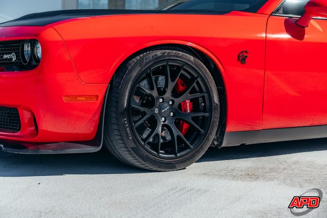 2016 Dodge Challenger SRT Hellcat w/ mods