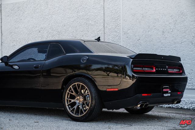 2016 Dodge Challenger R/T Shaker
