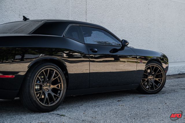 2016 Dodge Challenger R/T Shaker