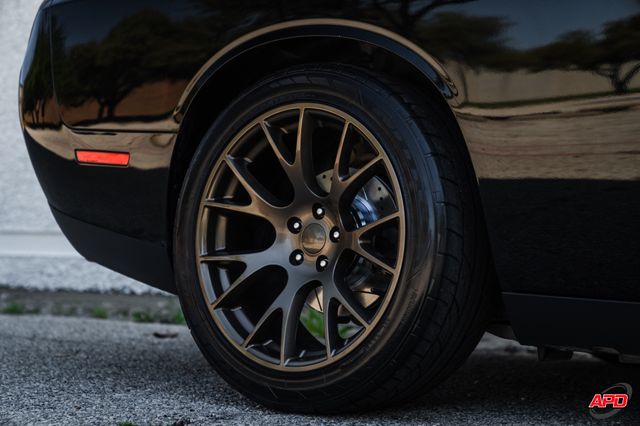 2016 Dodge Challenger R/T Shaker