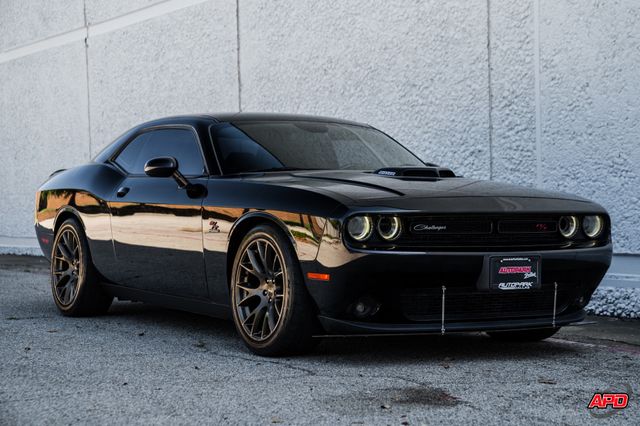 2016 Dodge Challenger R/T Shaker